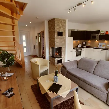 Ferien_villa Charisma B 펜션 *